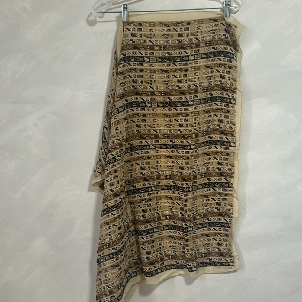 Scarf Roberto Capucci Silk Square 32" Square Large Yellow Hand Stitched - Picture 3 of 5